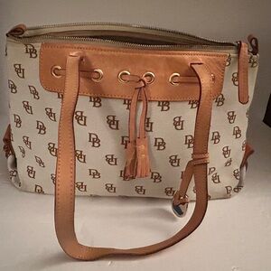 Dooney and bourke purse